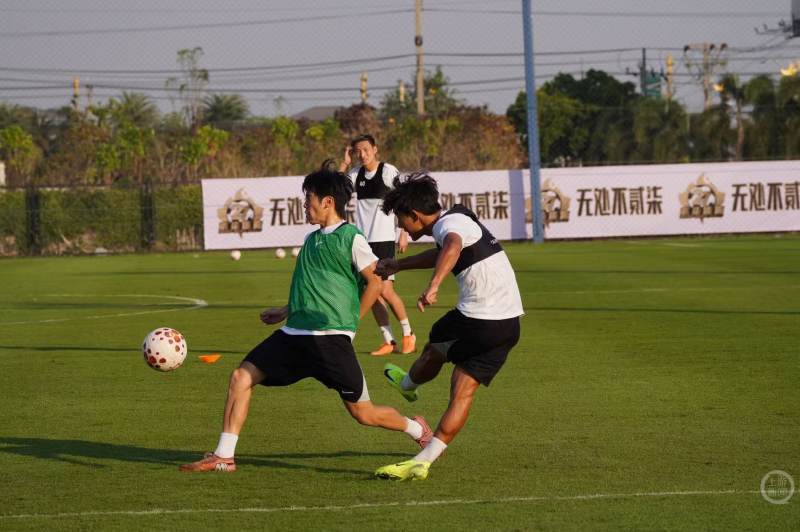 开云官方登录-新春走基层 | 铜梁龙冬训备战中超：希望在新赛季展现重庆队的精气神