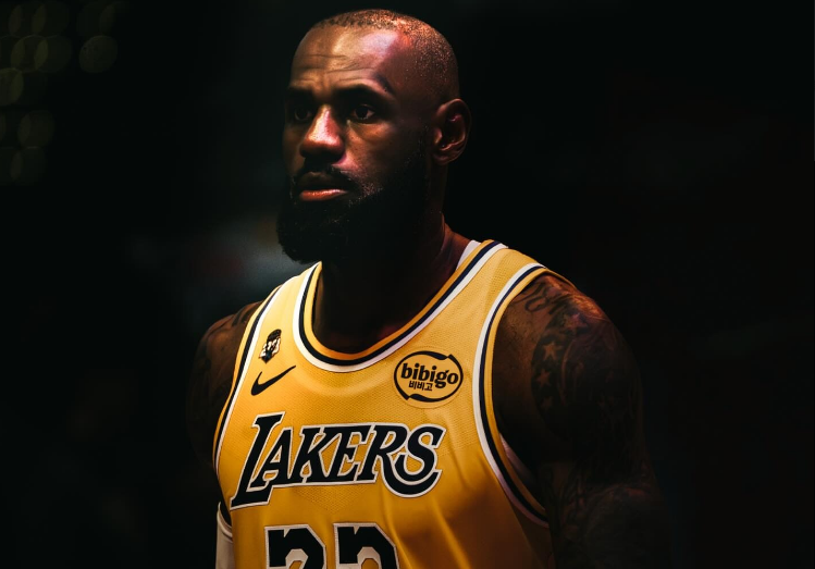 开云登录官网-并列历史第一！詹姆斯第19次晋级季后赛 追平斯托克顿马龙纪录